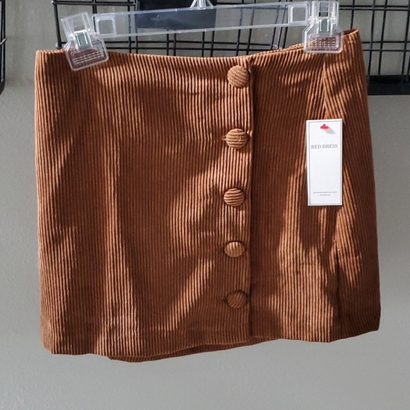 New corduroy tan skirt - Picture 4 of 4